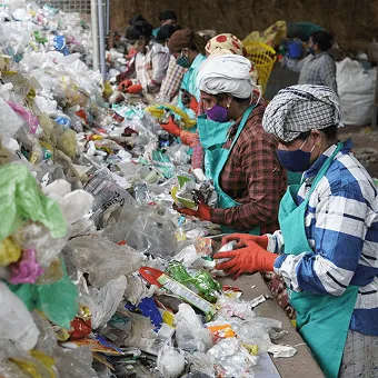 CleanHubとの連携による海洋プラスチック対策